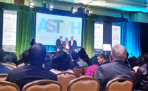 <!--:pt-->American Society of Tropical Medicine and Hygiene homenageia profissionais por contribuições na área <!--:--><!--:en-->American Society of Tropical Medicine and Hygiene honors professionals for contributions in the fields <!--:-->